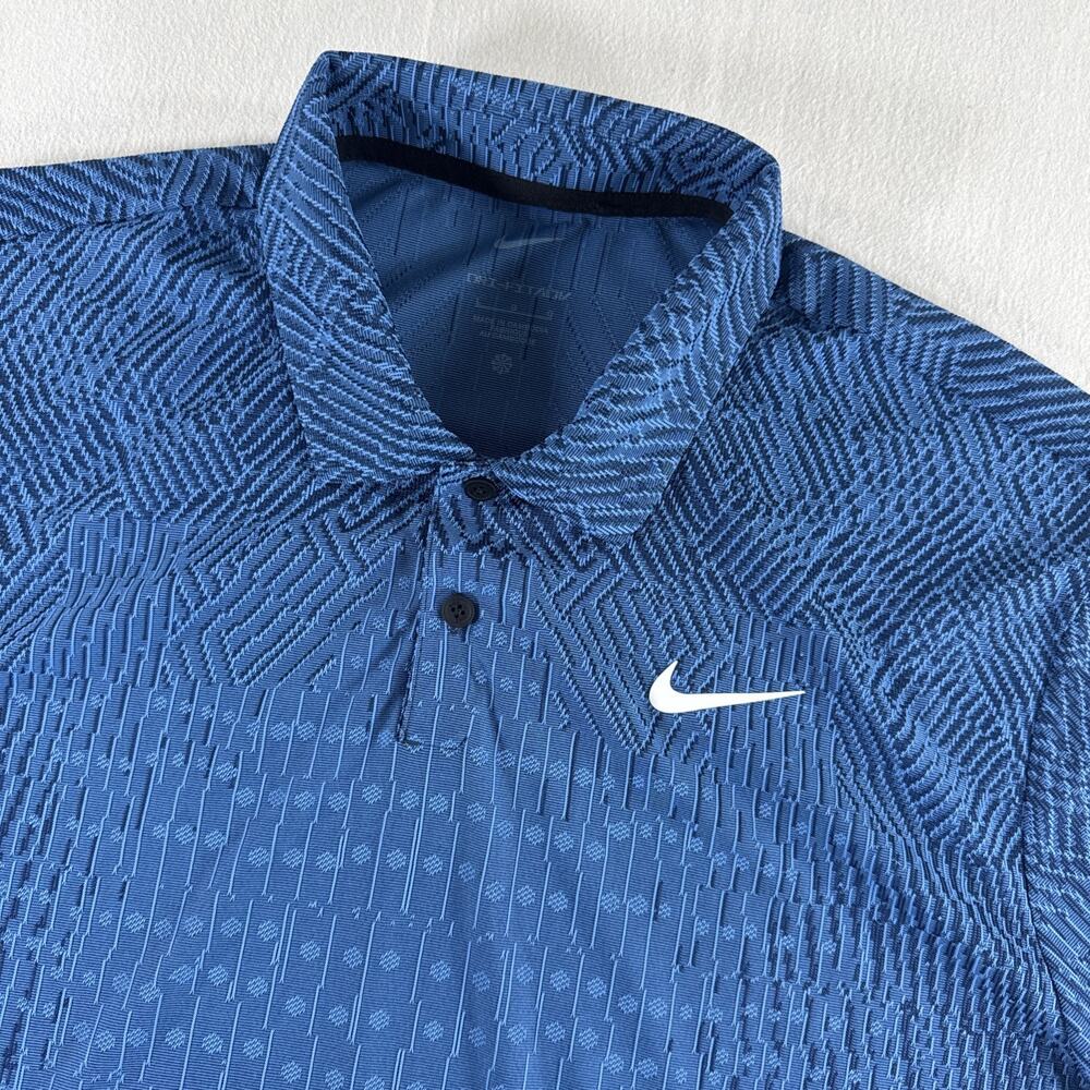Nike Dri Fit ADV Tour Golf Polo L INSANE Blue Abstract Line Pattern Men’s EUC
